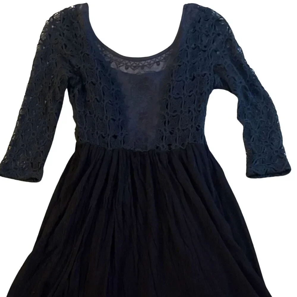 Free People Lonesome Dove Midi Dress Size 6 Black Crochet Knit Lace Whimsigoth